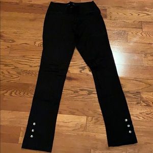 Black leggings pants